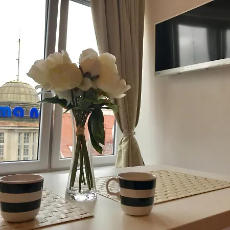 Studio Apartment With A View Of Ban Jelacic Square Zagreb Exterior photo